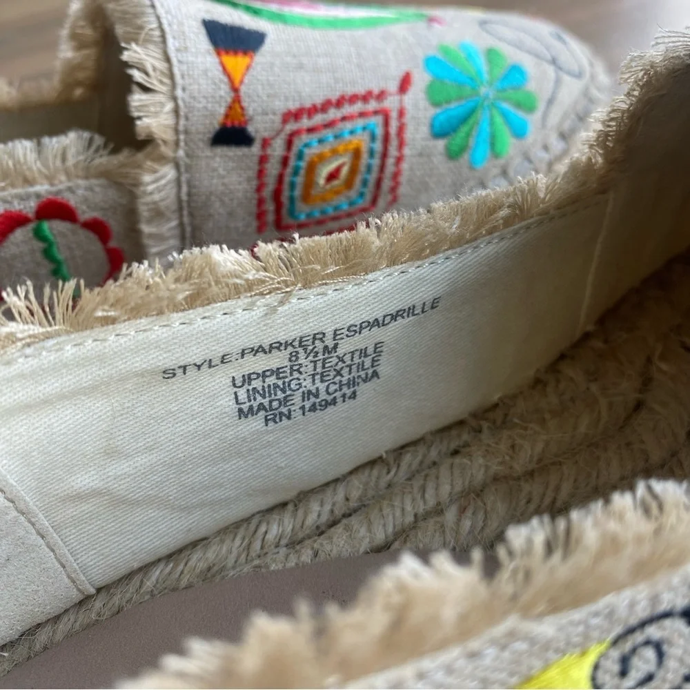NWOT JOHNNY WAS PARKER ESPADRILLE, Size 8,5